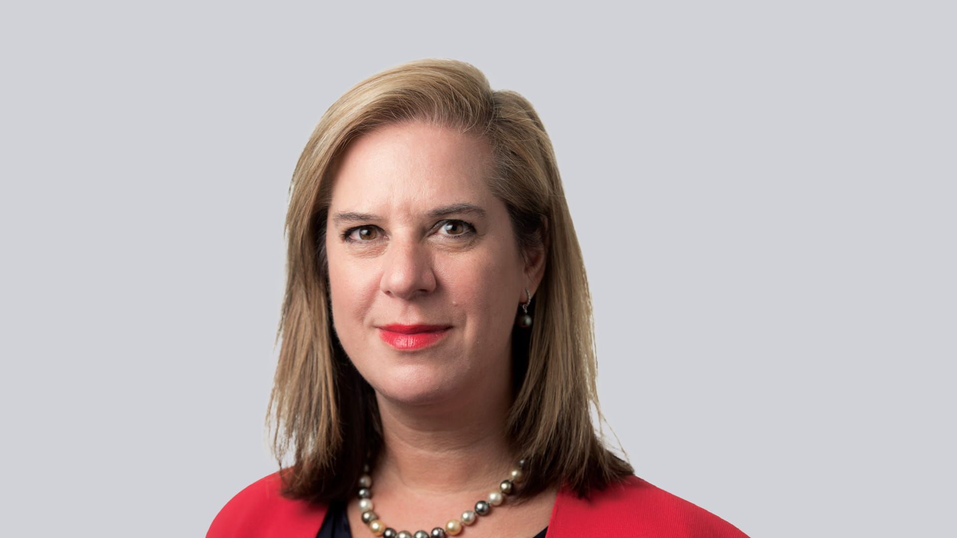 Headshot of Mrs Ariane Barker