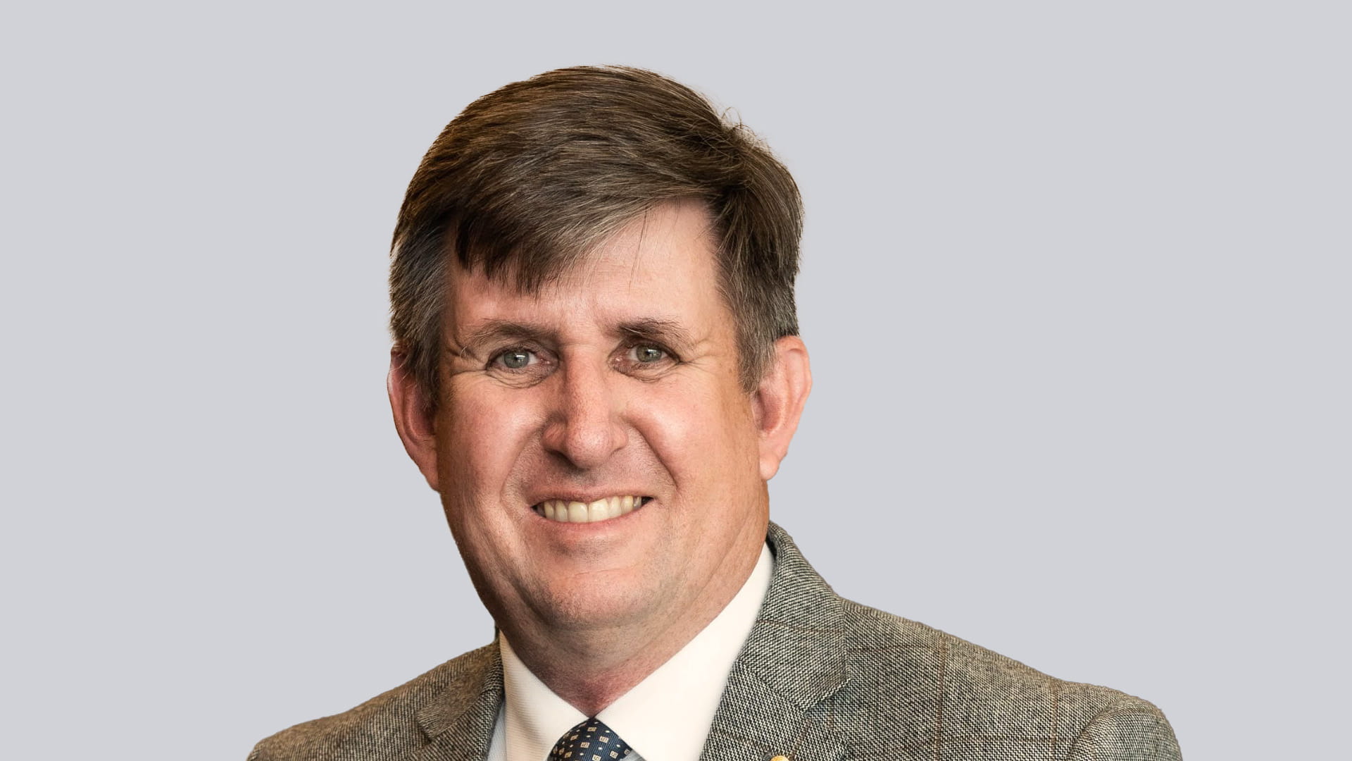 Headshot of Major General David Mulhall DSC, AM, CSC